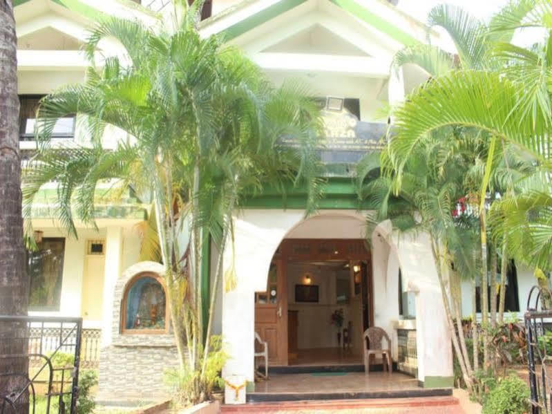 Amigo Plaza Hotel Colva Bagian luar foto