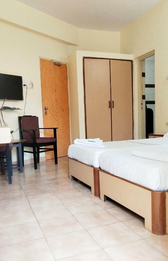 Amigo Plaza Hotel Colva Bagian luar foto